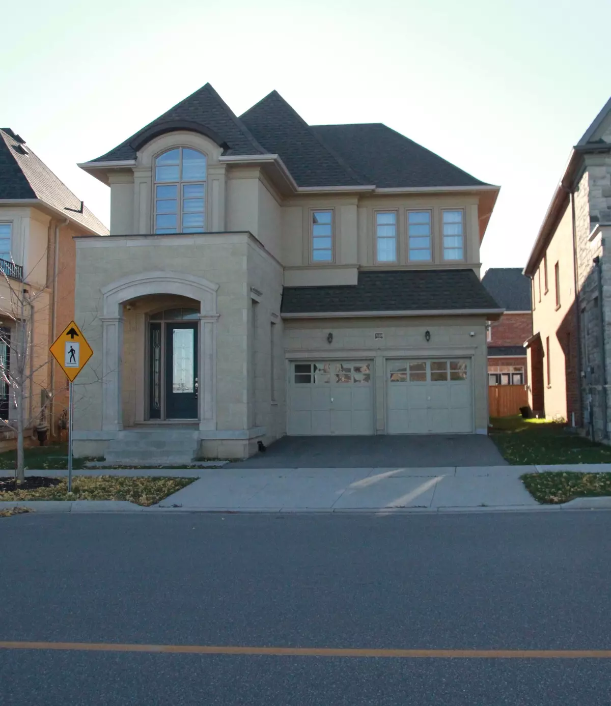 Oakville, ON L6H 7C5,3148 POST RD