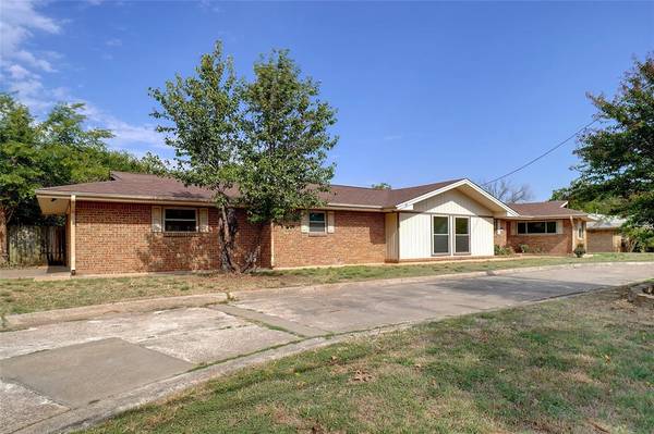 Bowie, TX 76230,900 Roberts Street