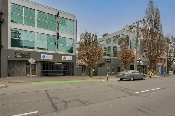 Victoria, BC V8W 1H8,852 Fort St #100