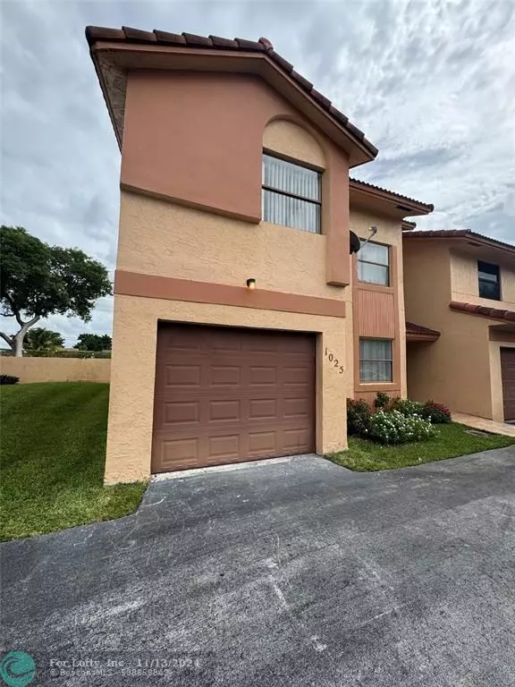 1025 SW 112 TE  #1025, Pembroke Pines, FL 33025