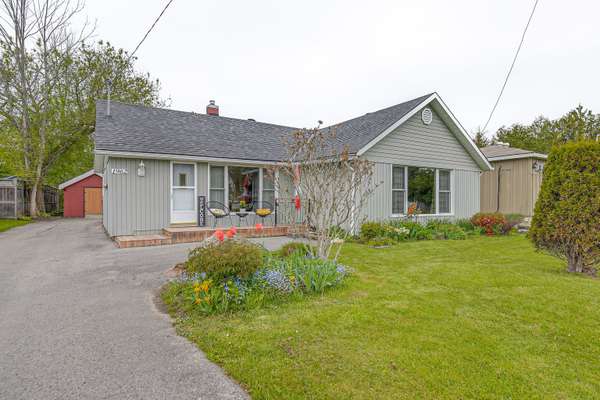 1962 St Johns RD, Innisfil, ON L9S 1T5