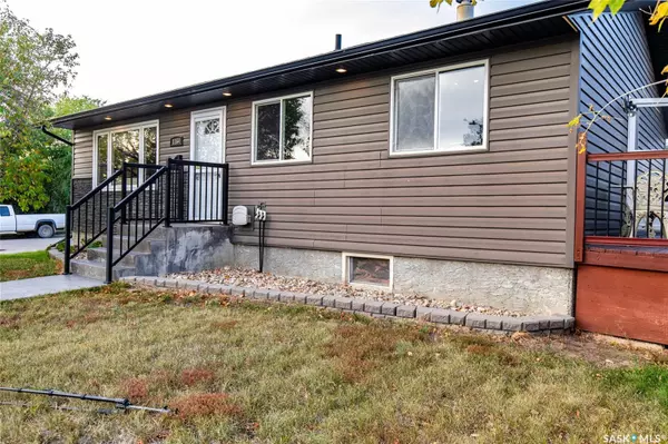 Moose Jaw, SK S6H 2J2,1164 Hochelaga STREET W