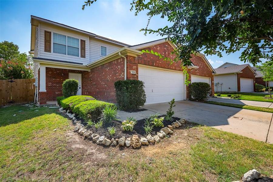 7420 Howling Coyote Lane, Fort Worth, TX 76131