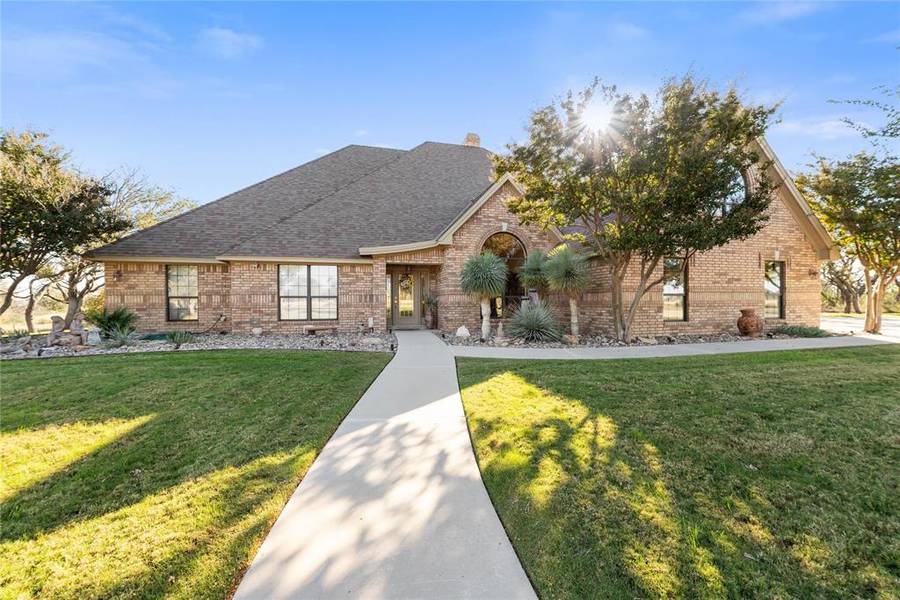 87 Oak Hill Circle, Brownwood, TX 76801