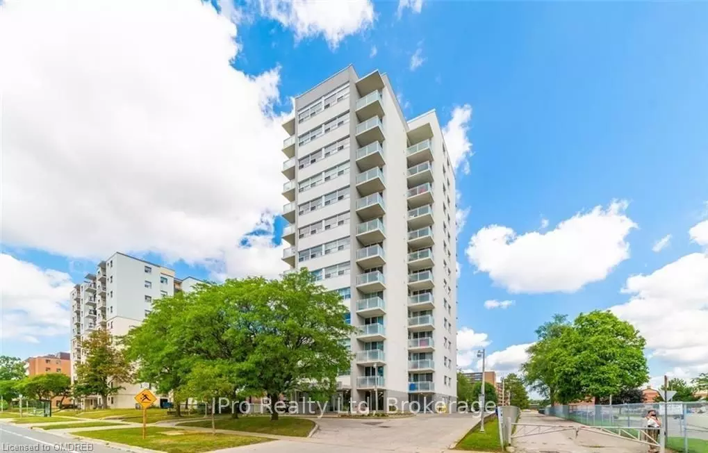 Mississauga, ON L5B 2H3,2345 Confederation Pkwy #204