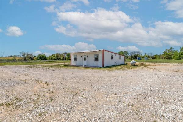 6819 US HIGHWAY 287 NORTH ACCESS Road, Bowie, TX 76230