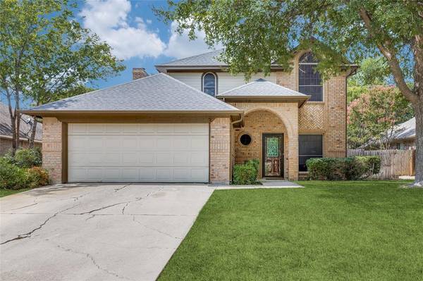 1925 Perry Drive, Mansfield, TX 76063