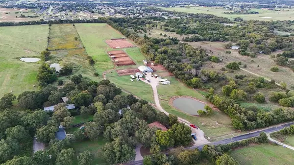 1031 County Road 705, Joshua, TX 76058