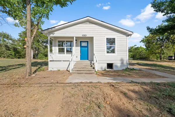 1402 S Travis Avenue, Denison, TX 75021