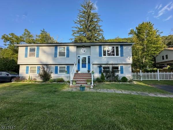 57 Edison Ave, Ogdensburg Boro, NJ 07439