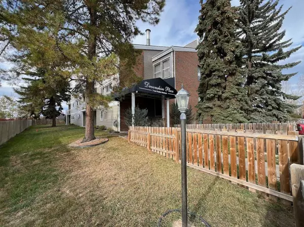 Red Deer, AB T4P 1M4,7164 Parke AVE #102