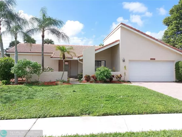 21065 Escondido Way, Boca Raton, FL 33433