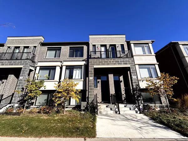 107 Crimson Forest DR, Vaughan, ON L6A 5C4