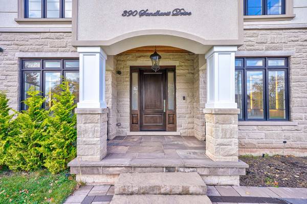 Oakville, ON L6L 4L3,390 Sandhurst DR