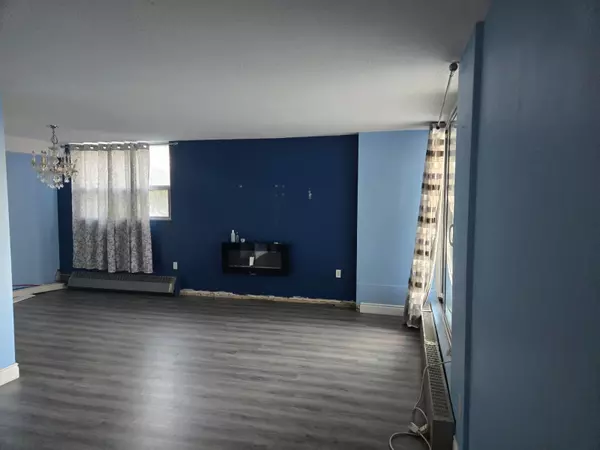 Mississauga, ON L5B 2H3,2345 Confederation Pkwy #204