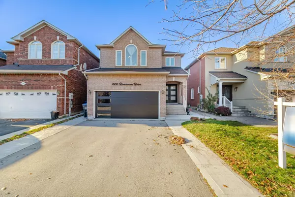 Mississauga, ON L5N 8J3,7565 Doverwood DR