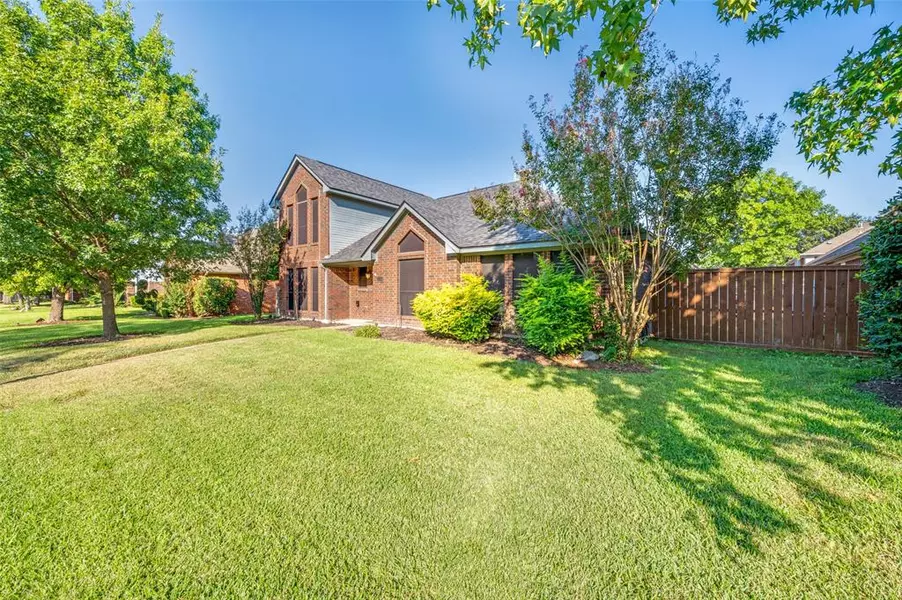 2059 Biscayne Drive, Lewisville, TX 75067