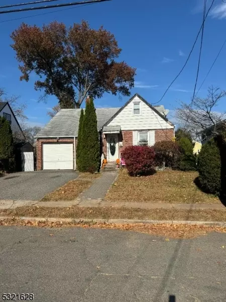 39 Brewster Pl, Bergenfield Boro, NJ 07621