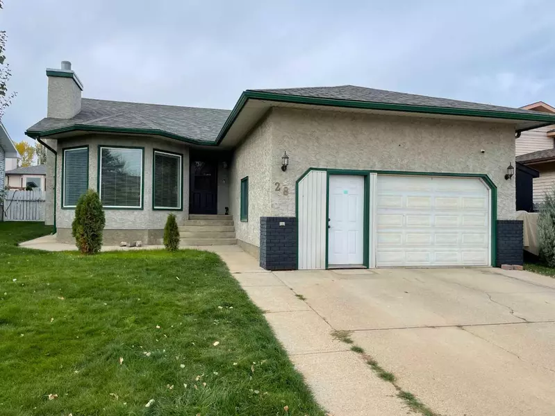 28 Parkland WAY E, Brooks, AB T1R 0M5