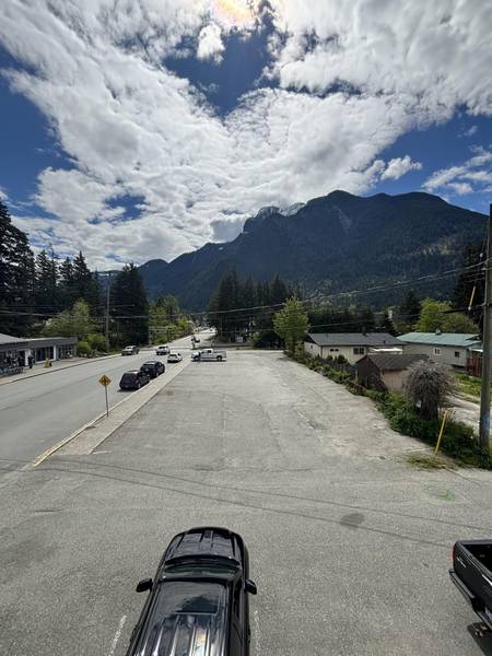 828 6TH AVENUE, Hope, BC V0X 1L4