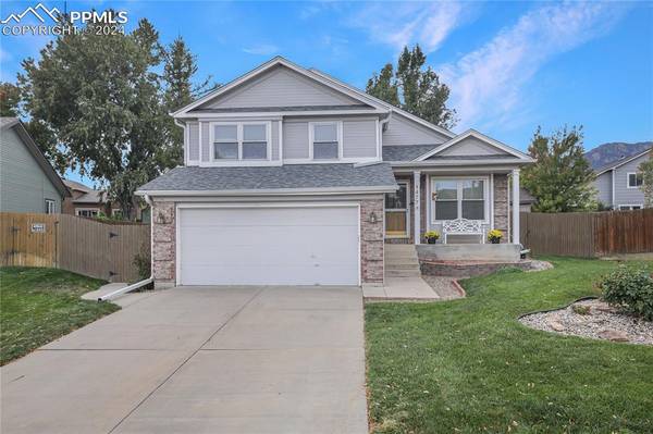 1477 Canoe Creek DR, Colorado Springs, CO 80906