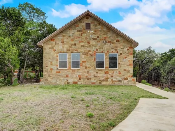 Lakehills, TX 78063,245 -- Quail Creek Ln