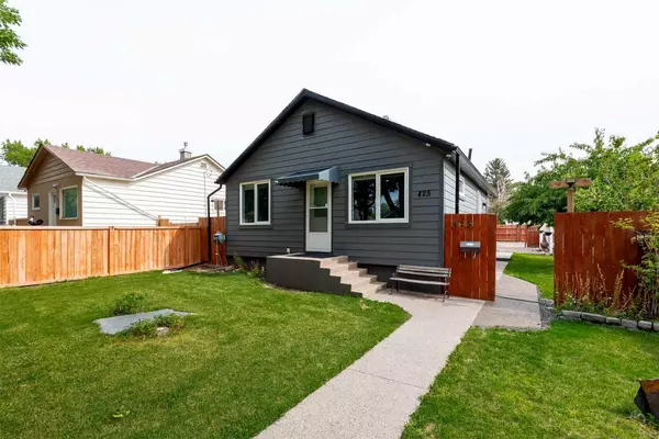 425 12B ST North, Lethbridge, AB T1H2L3