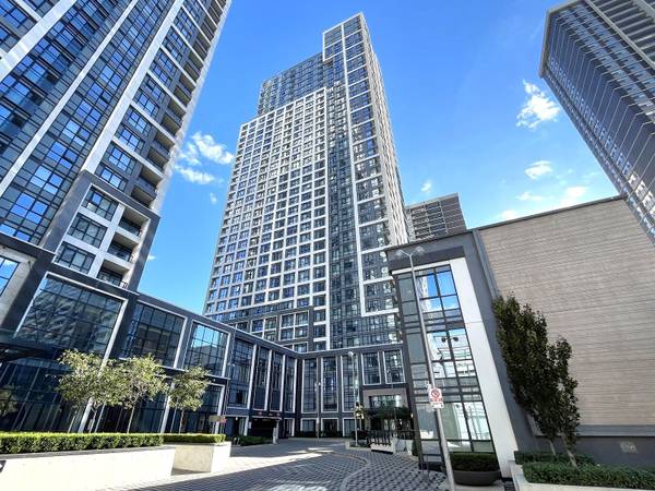 9 Mabelle AVE #623, Toronto W08, ON M9A 0E1