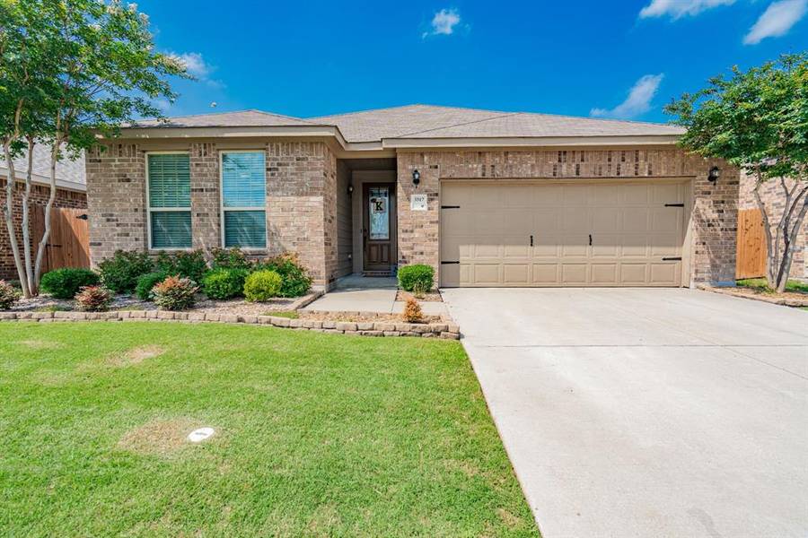 3317 Slate Drive, Heartland, TX 75126