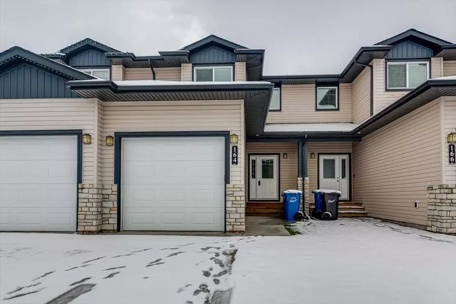 164 Hampton Close, Penhold, AB T0M1R0