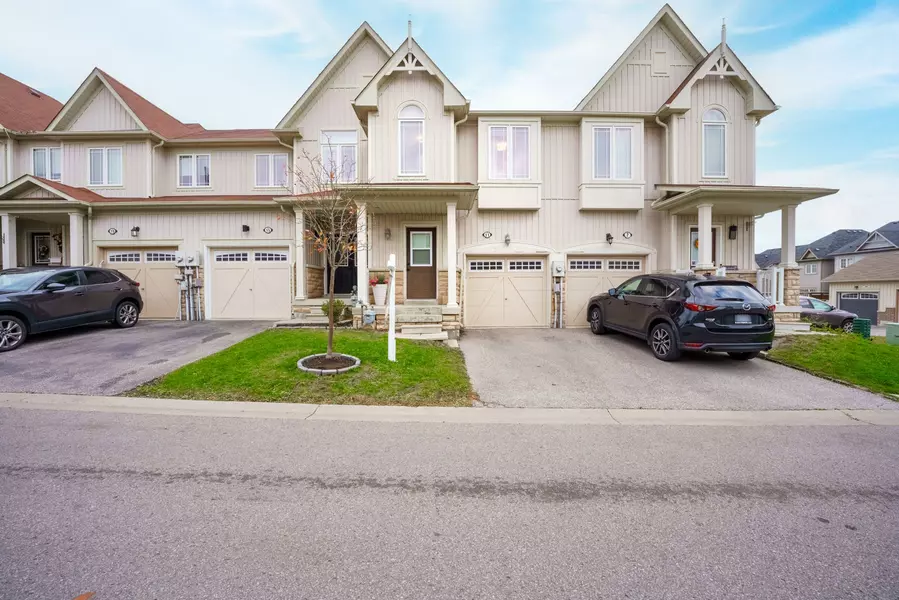 11 Connell LN, Clarington, ON L1C 0J5