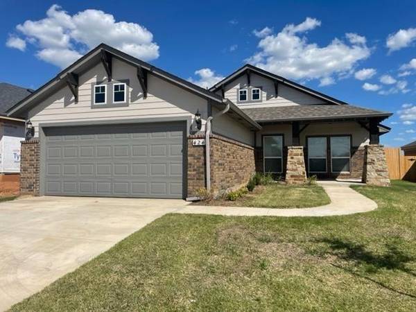 424 Vista Drive, Yukon, OK 73099