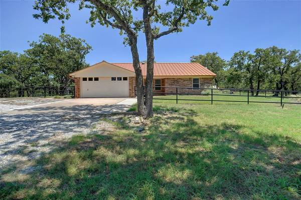 602 Indian Springs Road, Springtown, TX 76082