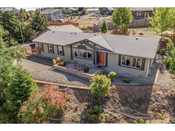 418 Marigold LN, White Salmon, WA 98672