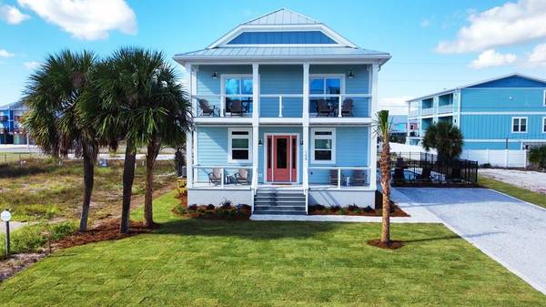 104 36th St, Mexico Beach, FL 32456