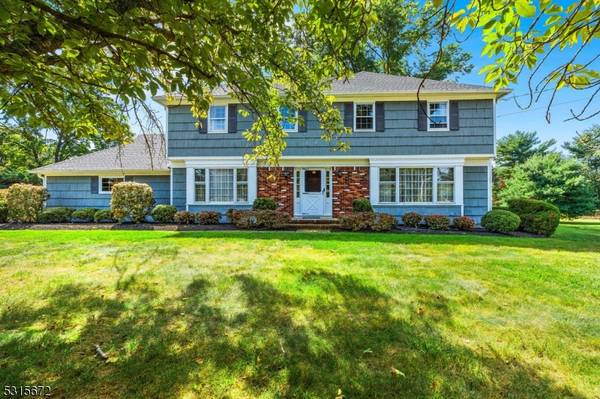 16 Wedgewood Ave, Colts Neck Twp., NJ 07722