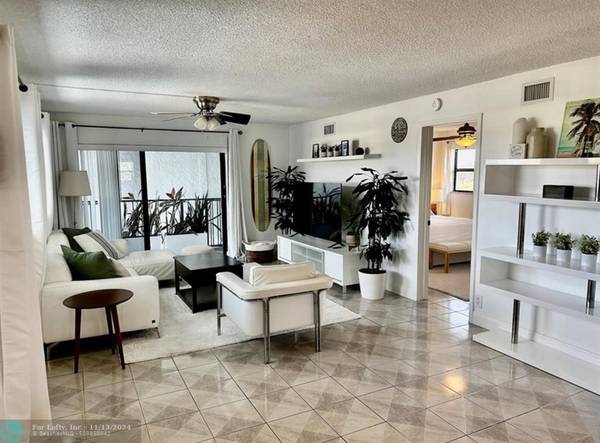 Deerfield Beach, FL 33441,1975 SE 3rd St  #403