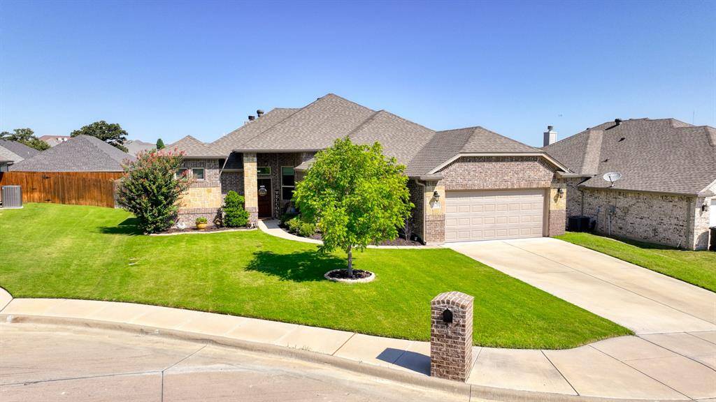 2120 Hill Crest Court, Weatherford, TX 76086