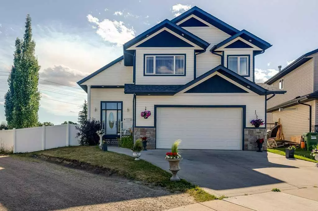 Red Deer, AB T4R 3M8,148 Iverson Close