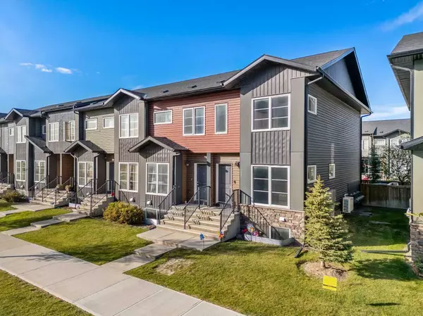 222 Red Embers WAY Northeast, Calgary, AB T3N 1E9