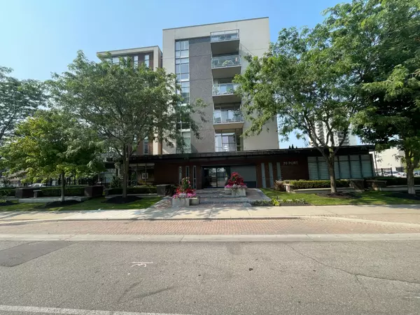 Mississauga, ON L5G 1E8,70 Port ST E #204