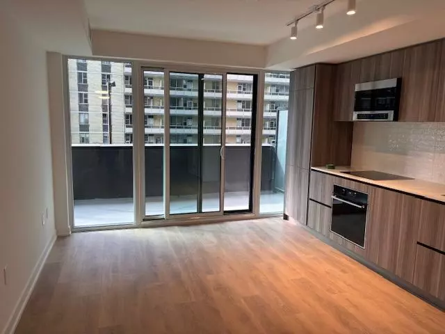 127 Broadway AVE #302, Toronto C10, ON M4P 1V4