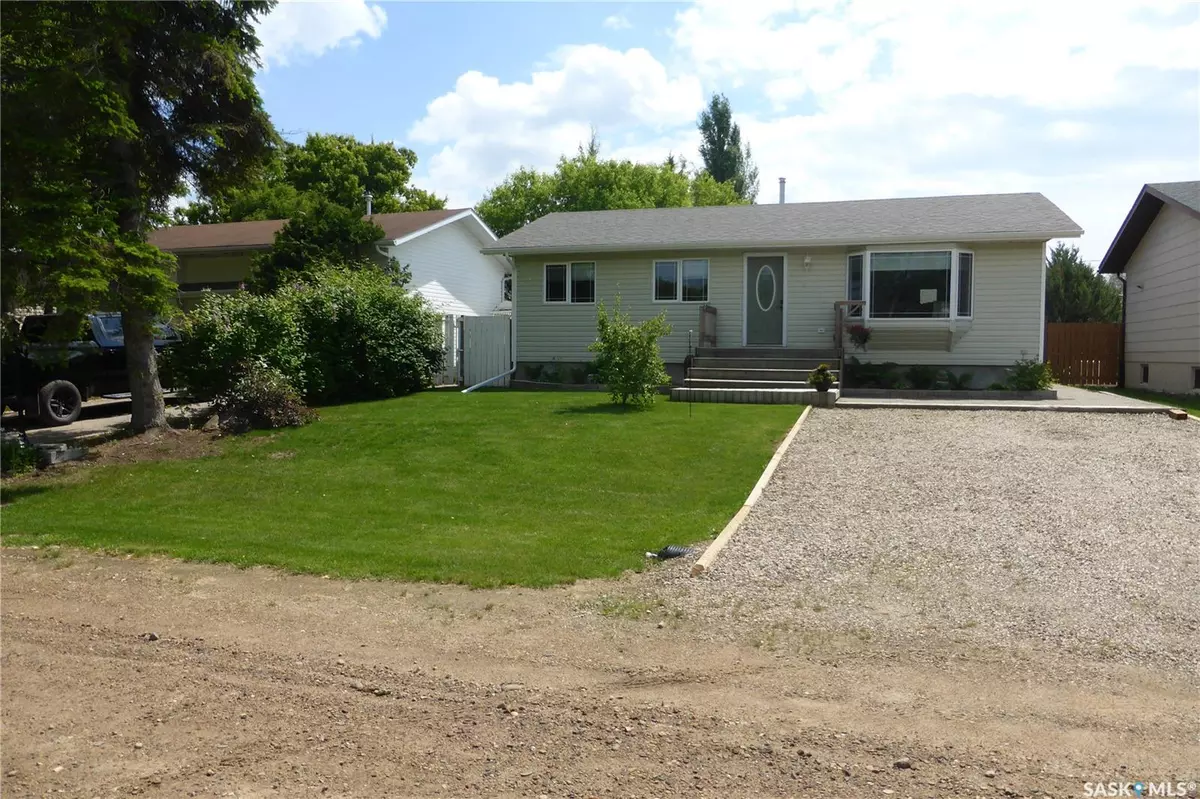 St. Walburg, SK S0M 2T0,432 3rd AVENUE E