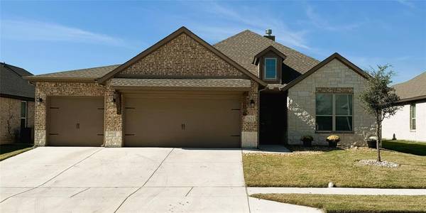 7621 Rothbury Drive, Fort Worth, TX 76179