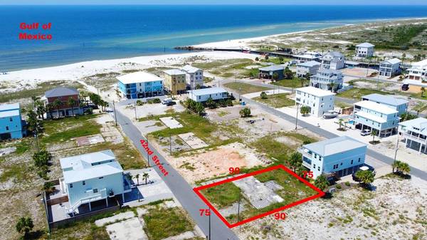 116 42nd St, Mexico Beach, FL 32456