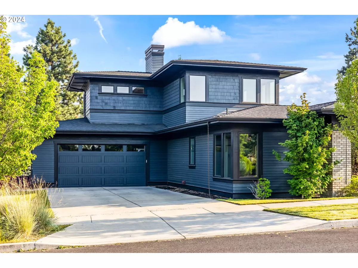 Bend, OR 97703,2306 NW FLOYD LN