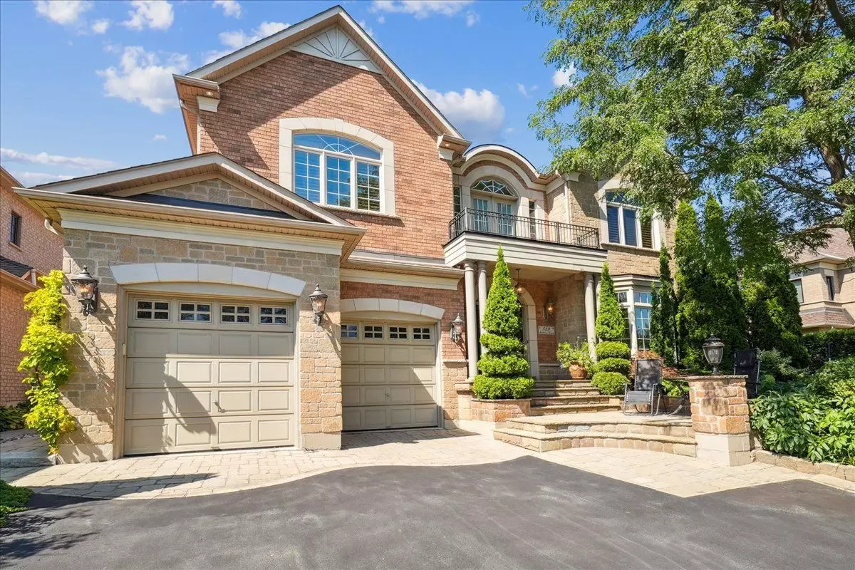 Oakville, ON L6M 4W6,559 Golfview CT