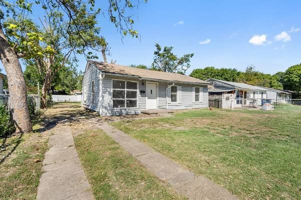 8217 Goldfield Drive, Dallas, TX 75217