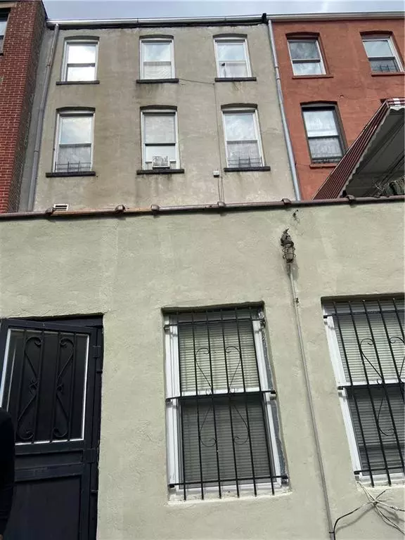 Brooklyn, NY 11216,152 Putnam AVE #4