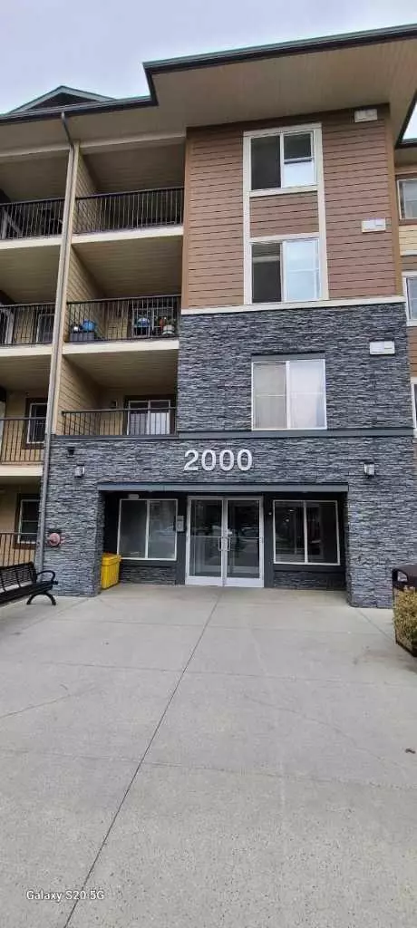 Calgary, AB T2X2B9,81 Legacy BLVD Southeast #2310